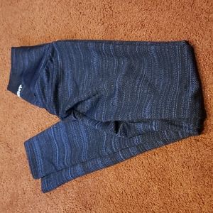 ECHT Black/Blue Scrunch Bum Leggings XS